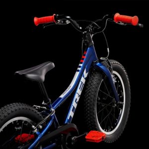 Trek Precaliber 16 Mulsanne Blue Kids Bike with Stabilisers (4)