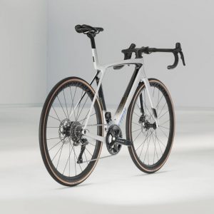 Trek Madone SL 6 Gen 8 Portrait