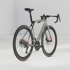 Trek Madone SL 7 Gen 8 (1)