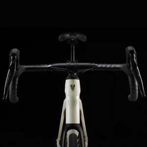 Trek Domane AL 4 Era White Handlebars